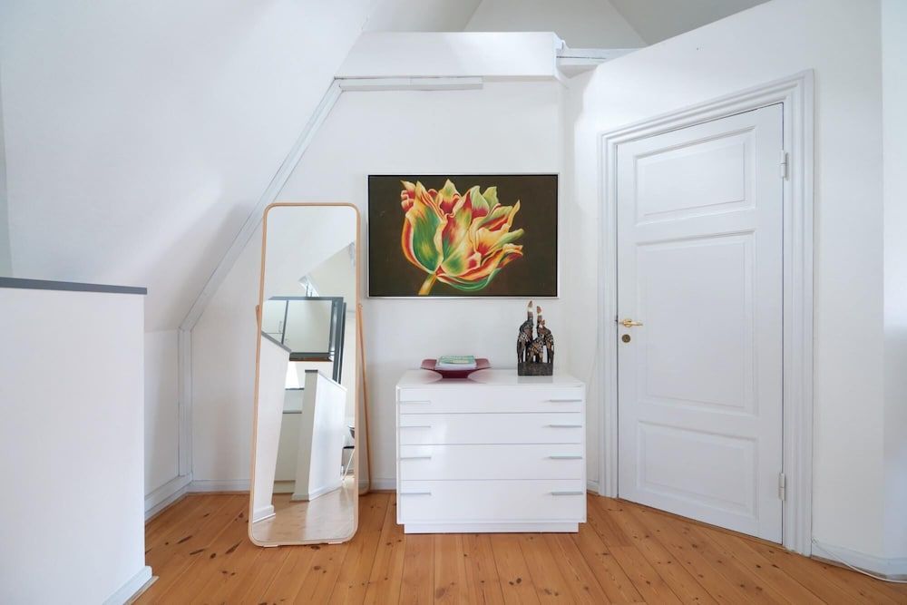 Bright Apartment Next to Tivoli Heart of CPH Apartment 48