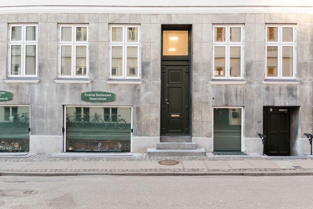 Charming Apt Heart of CPH Next Parliament Apartment 24