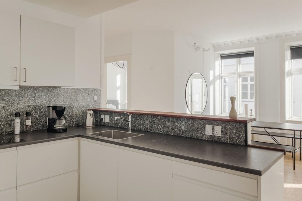 Charming Apt Heart of CPH Next Parliament Apartment 26