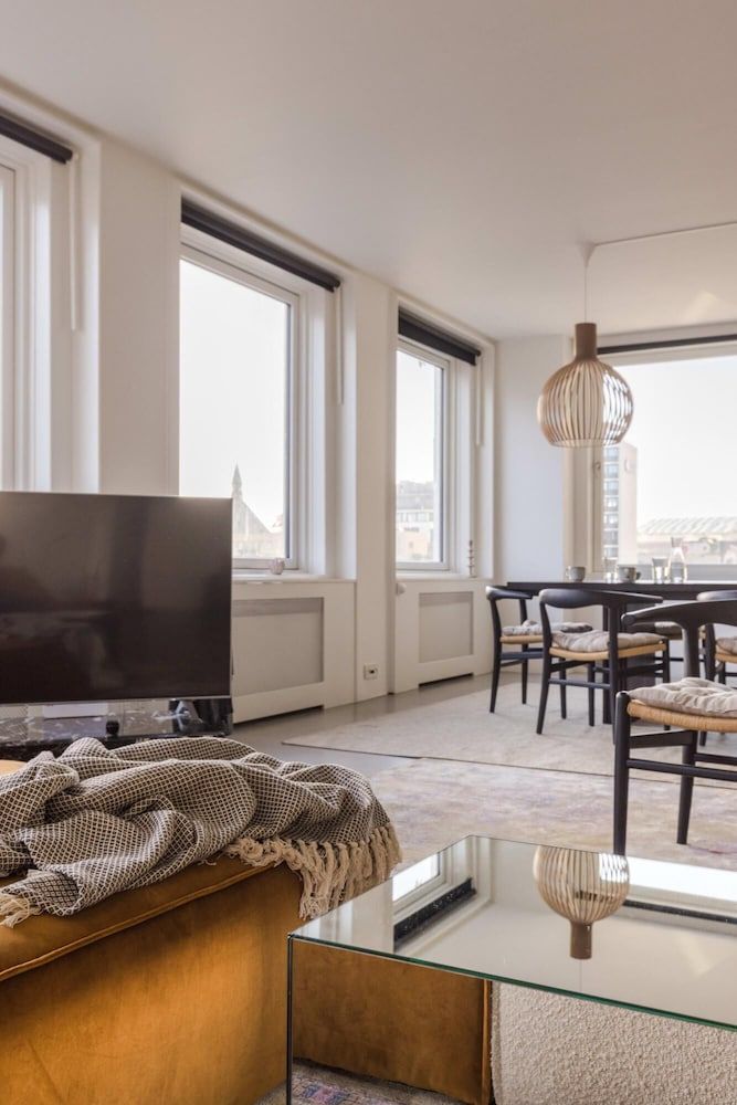 undefined Luxury Apt Scandinavian Design Next Tivoli 10