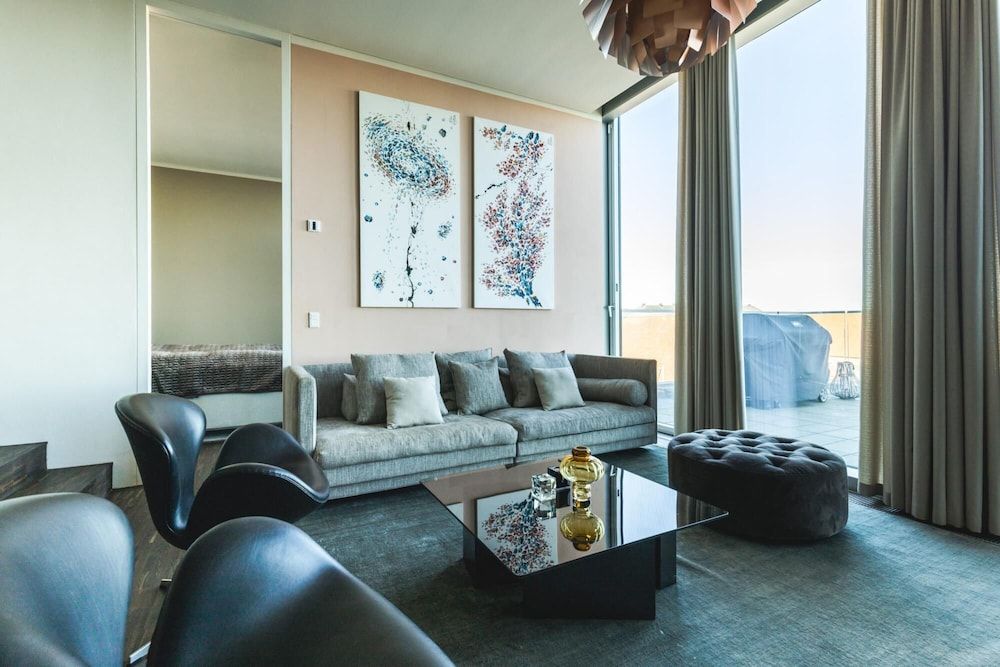 High-end Design Heart of CPH Apartment 101
