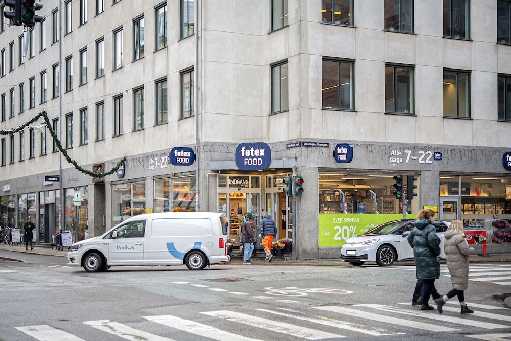 undefined Sanders Monarch - Nice 1-bdr Apt With Balconies 5