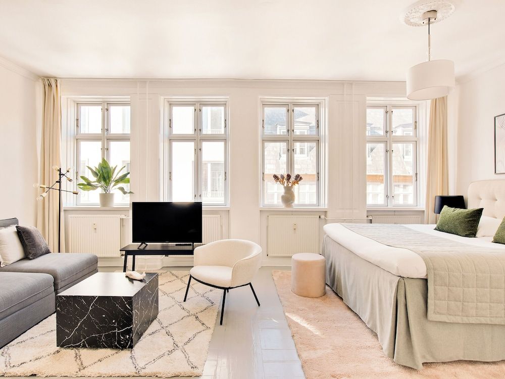 undefined Sanders City - Nimble 1 Bdr Apt In the Capital