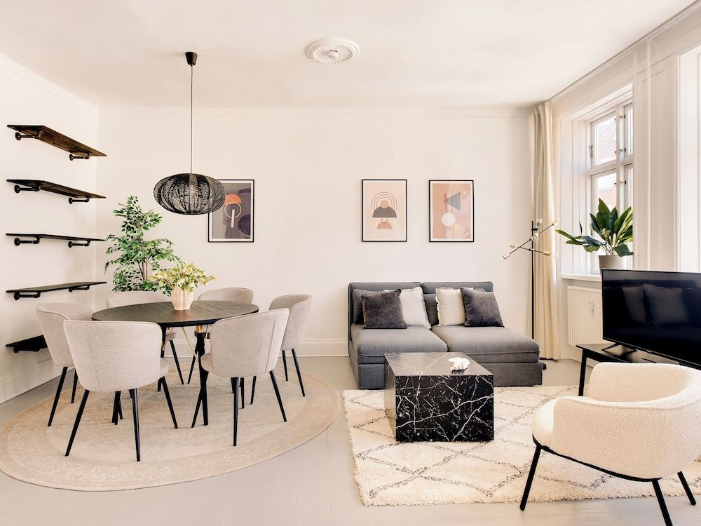undefined Sanders City - Nimble 1 Bdr Apt In the Capital 4