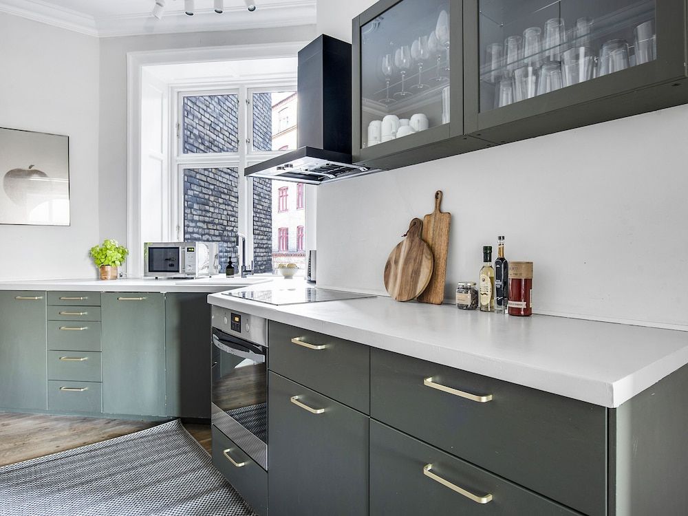 undefined Sanders Promenade - Chic 2-bdr Apt w Water View 8