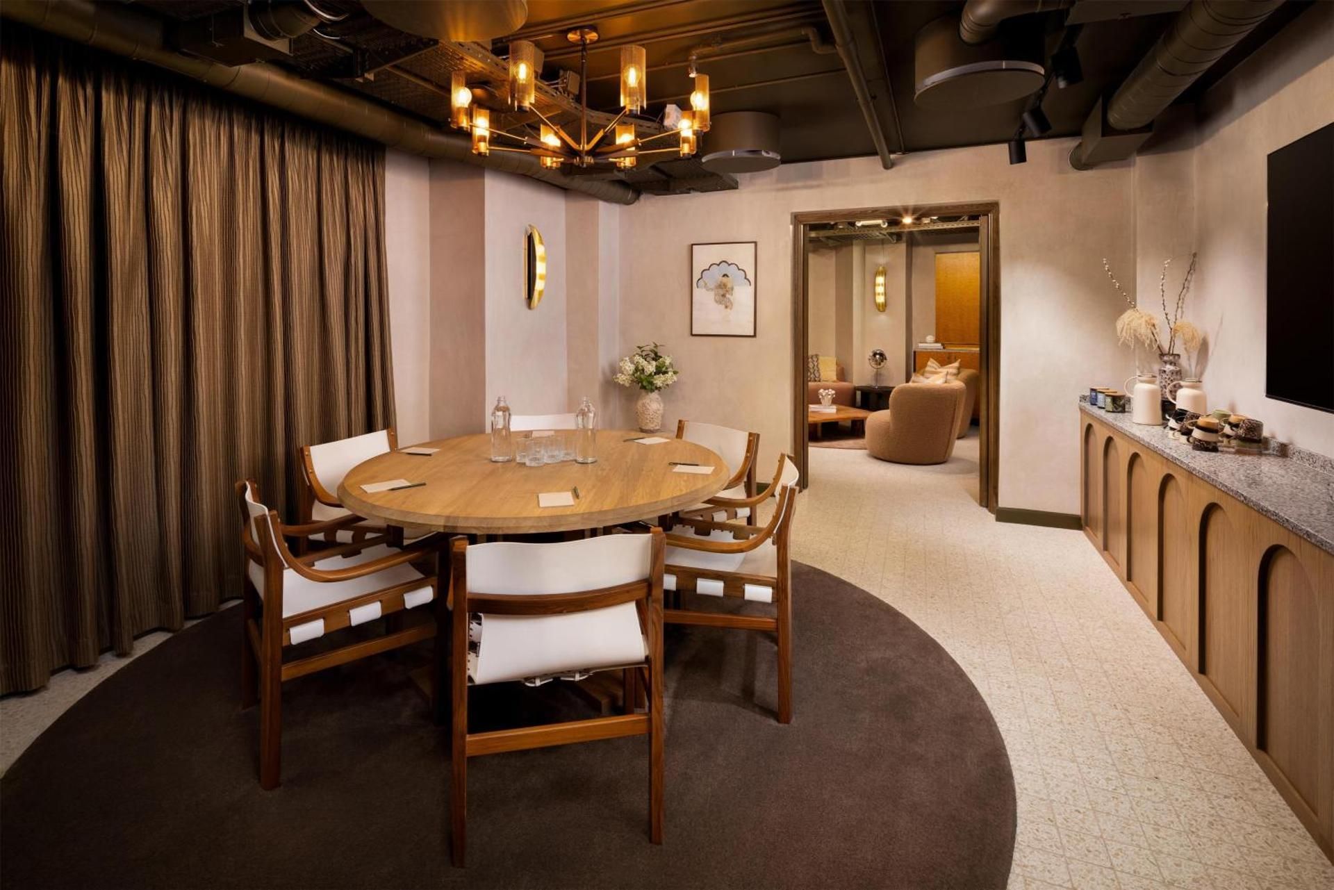 meeting room / ballrooms