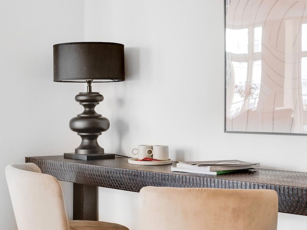 Sanders City - Pleasant 4-bdr Apt in the Capital Apartment, 4 Bedrooms, Balcony, City View 19