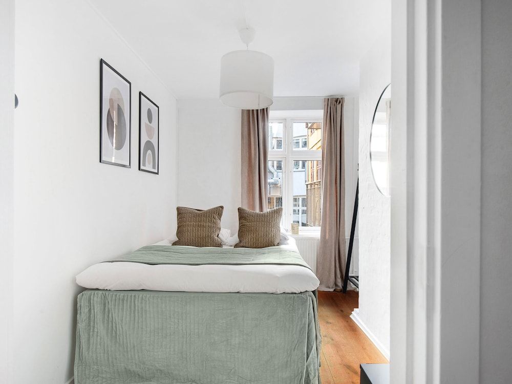 undefined Sanders City - Pleasant 4-bdr Apt in the Capital 9