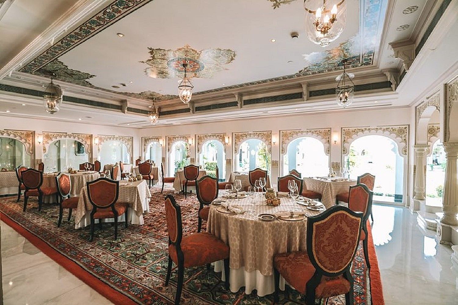 Food & Dining