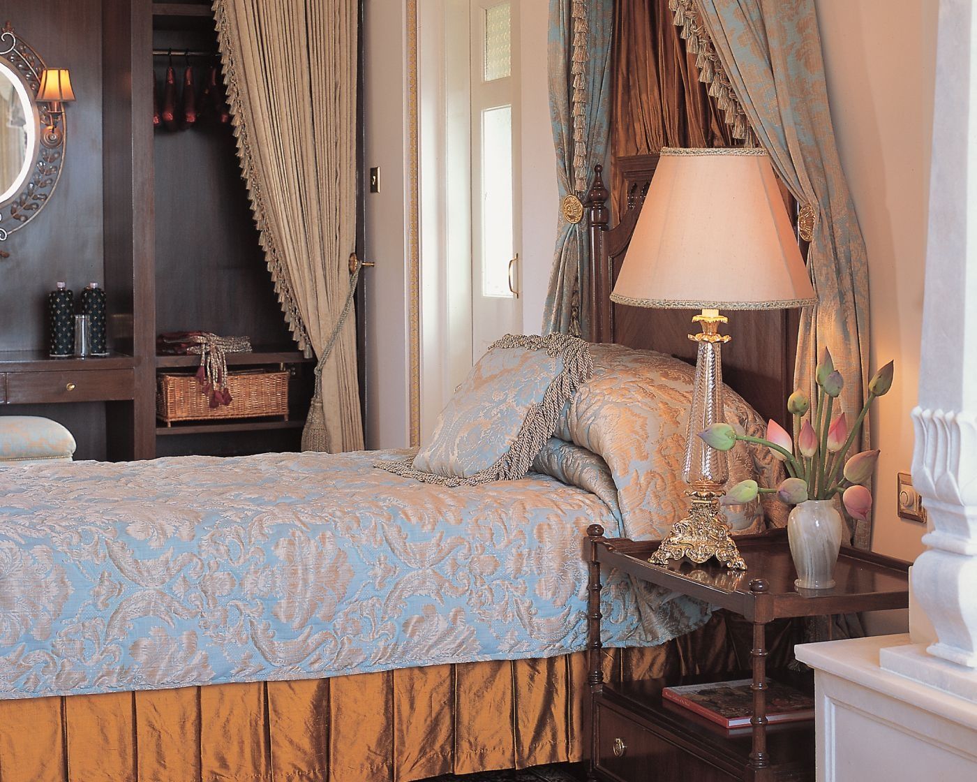 Royal Suite with Lake View