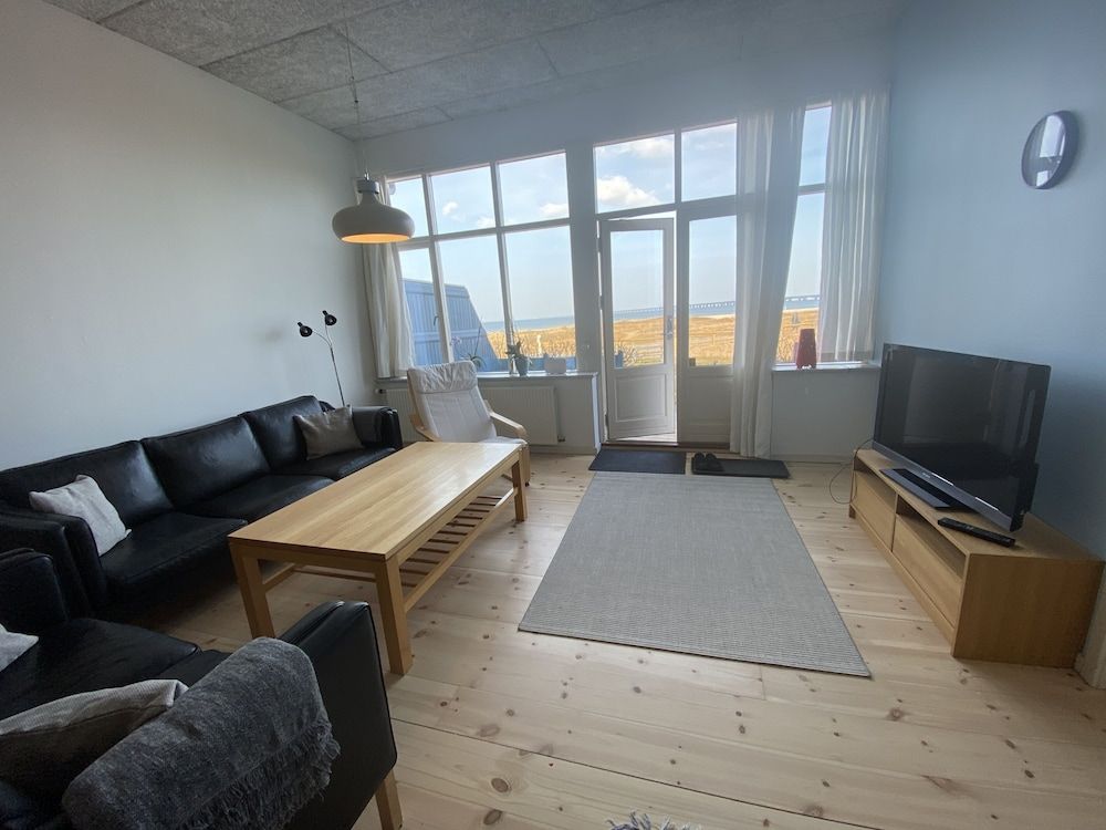 Skaerven Beachfront Condos and Cottage Family Apartment, 2 Bedrooms, Non Smoking, Ocean View (C) 24