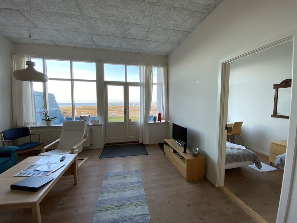 Skaerven Beachfront Condos and Cottage Family Apartment, 2 Bedrooms, Non Smoking, Ocean View (C) 23