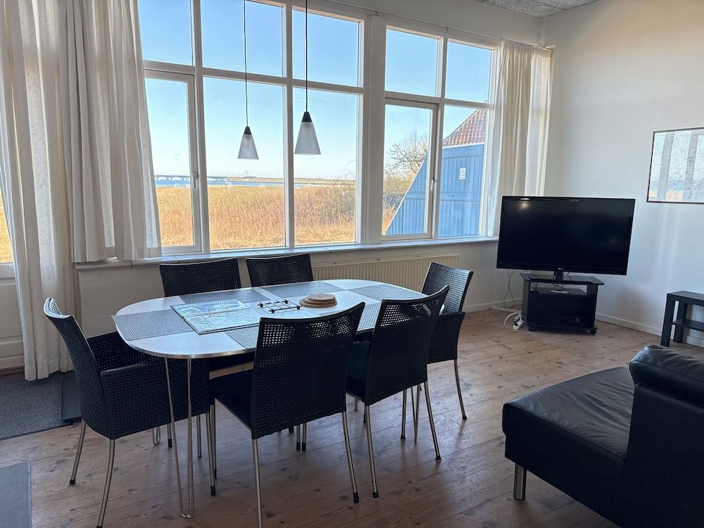 Skaerven Beachfront Condos and Cottage Family Apartment, 2 Bedrooms, Non Smoking, Ocean View (D) 33