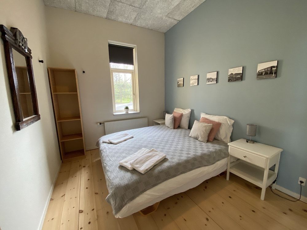 Skaerven Beachfront Condos and Cottage Family Apartment, 2 Bedrooms, Non Smoking, Ocean View (C) 8