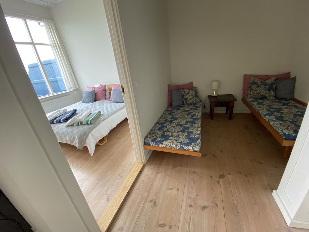 Skaerven Beachfront Condos and Cottage Apartment, 2 Bedrooms, Non Smoking, Ocean View (B) 7