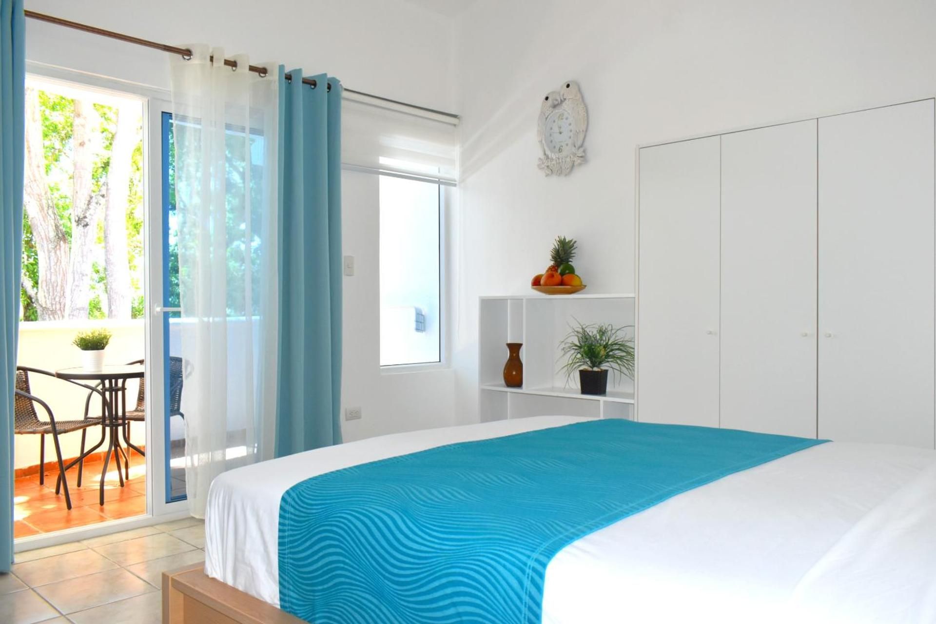 Garden view studio with kitchen with balcony