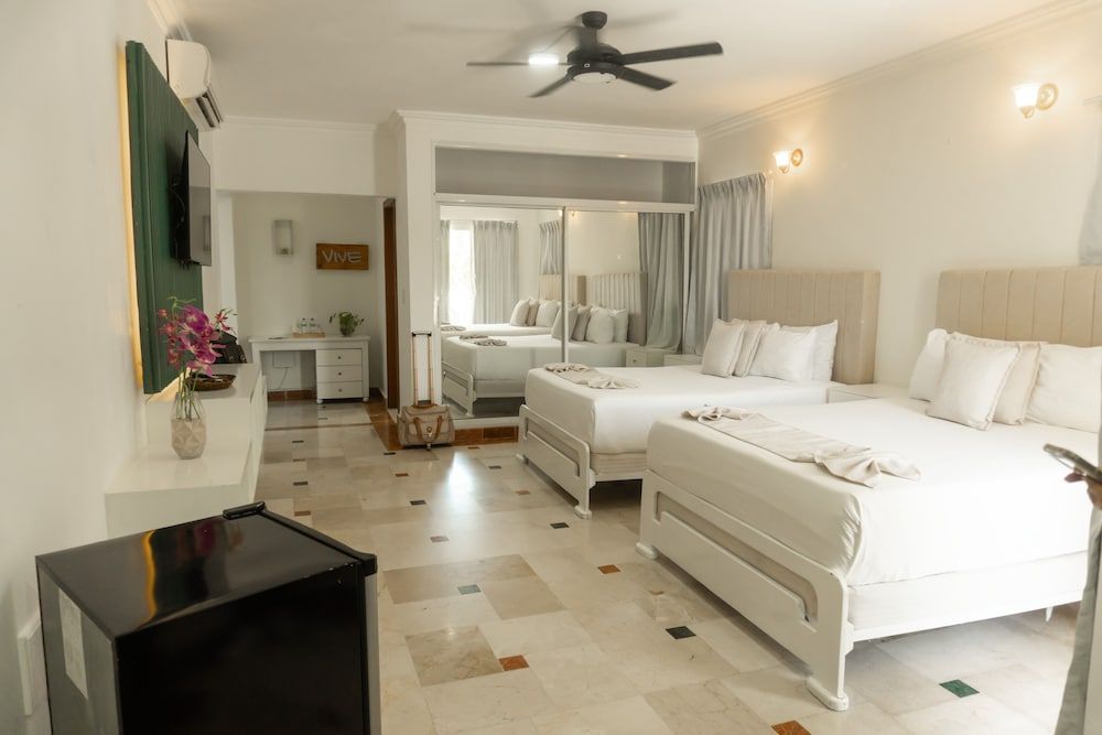 Family Room, Balcony