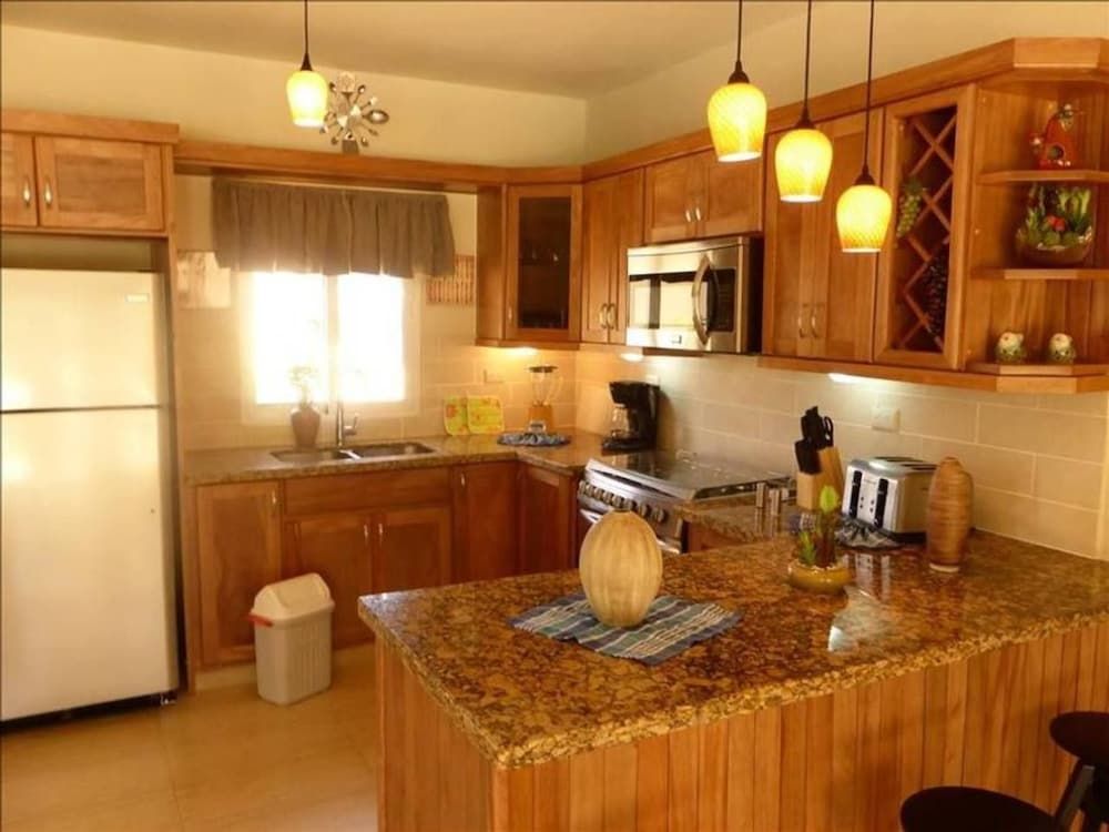 Villa (4 Bedrooms)