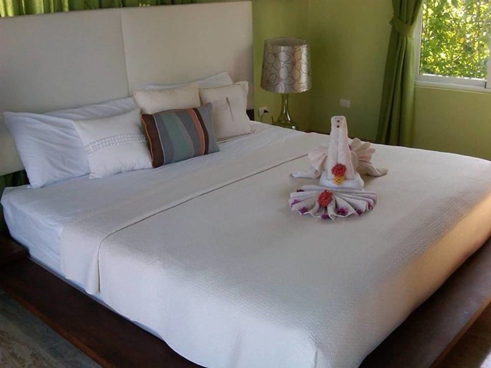 Villa (4 Bedrooms)
