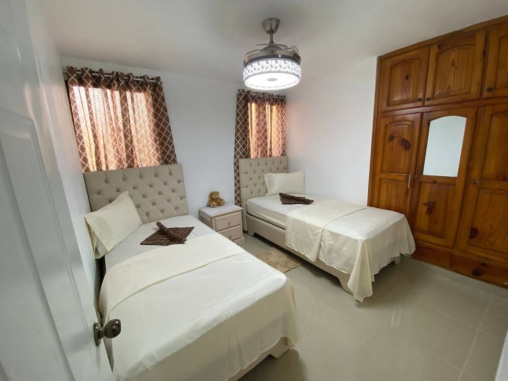 Dr Adorable Y Comfortable Apt Para Su Disfrute Apartment, 3 Bedrooms, Smoking, Patio 6