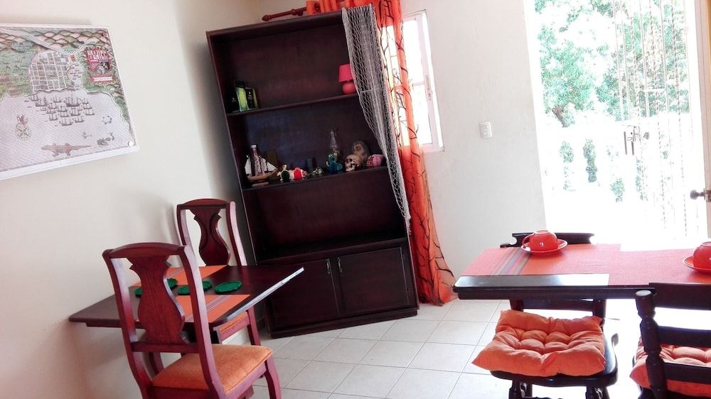 Bright and Youth Condo With hot Water Apartment, 2 Bedrooms, Smoking, Balcony 8