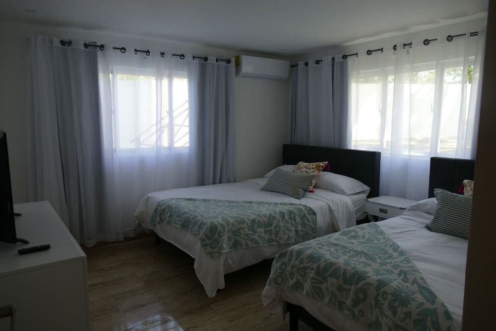 Luxury Apartment, 4 Bedrooms, Non Smoking