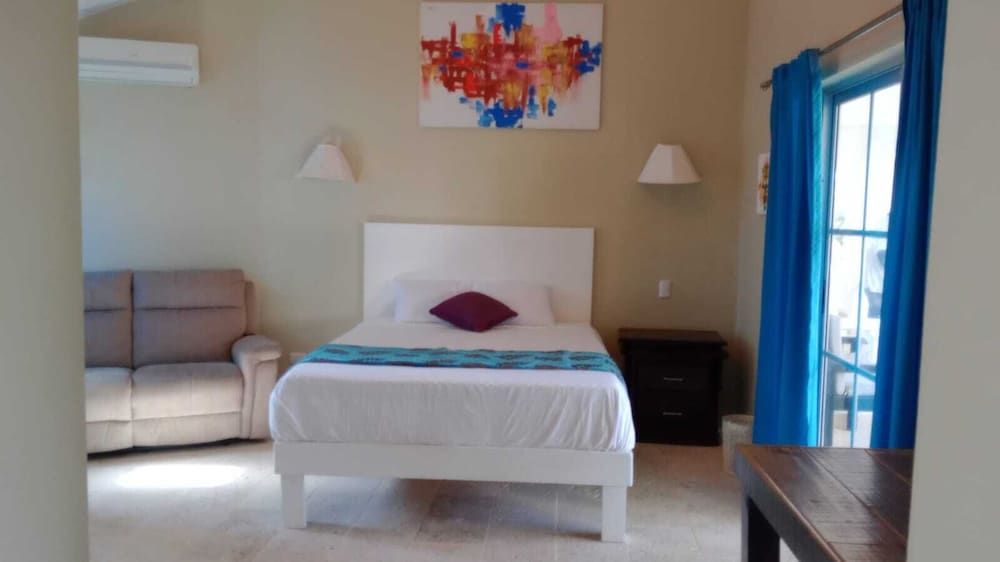 Hotel Bahia Punta Bonita Standard Quadruple Room 3