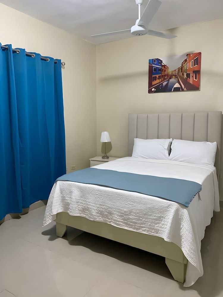 Luxury Chic Hotel Standard Room 7