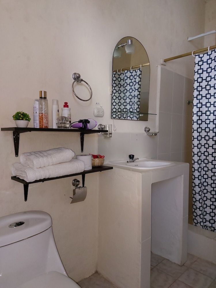 Hotel Islas Galapagos Basic Double Room 8