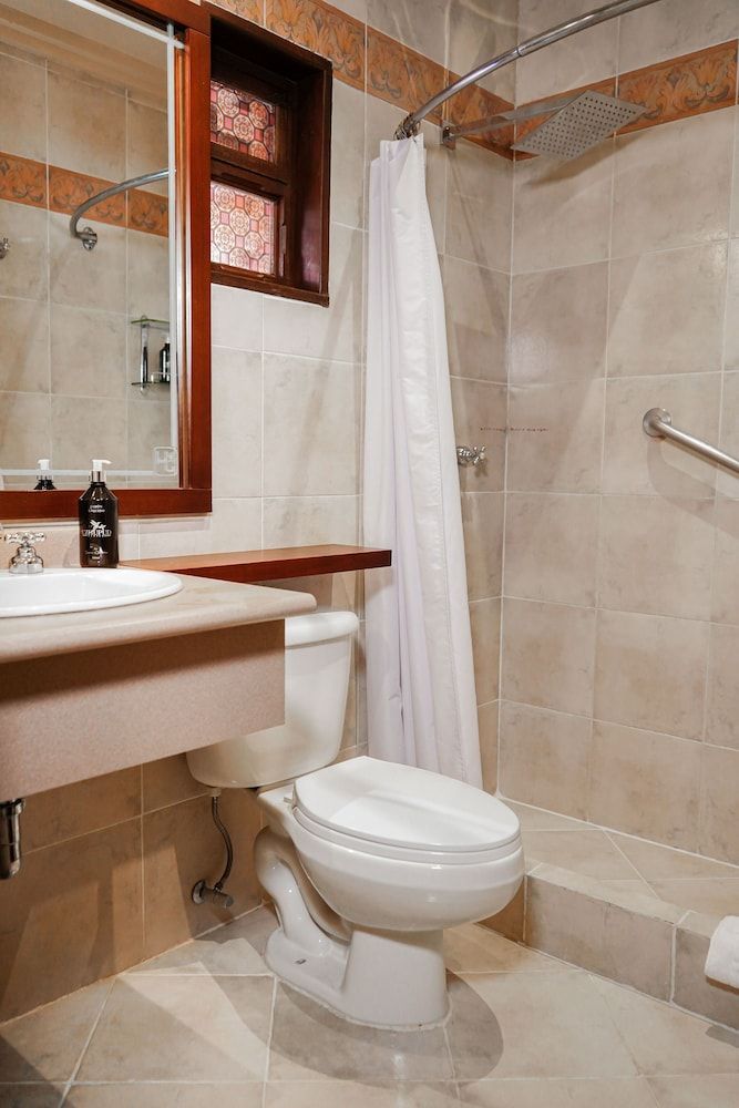 Uzhupud Garden Hotel & lodge Presidential Room 8