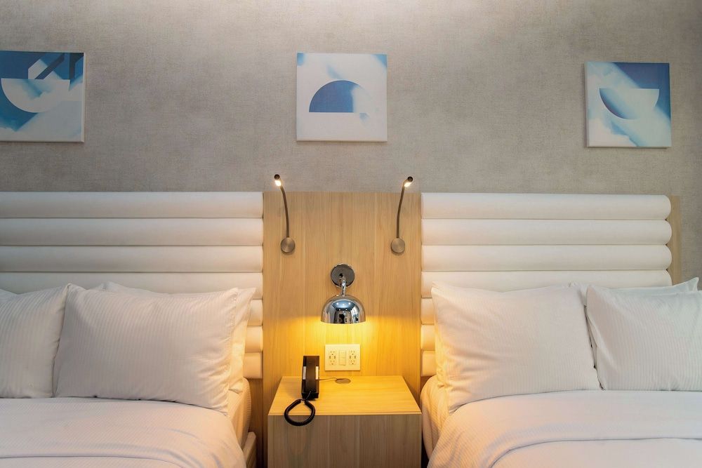 Deluxe Room, 2 Double Beds, Non Smoking