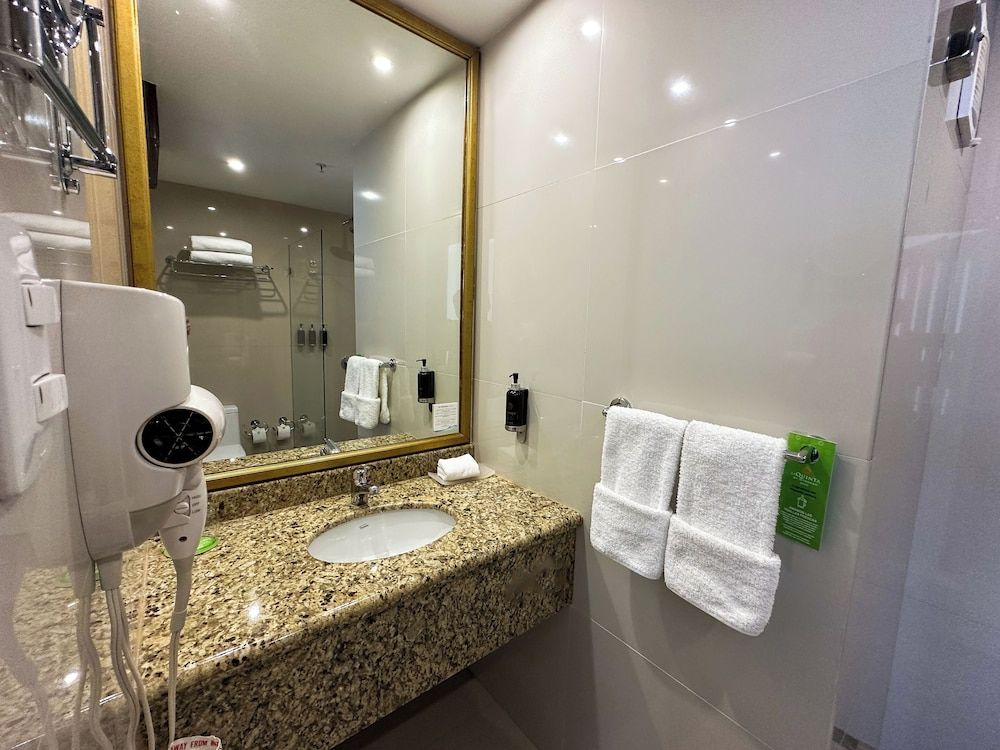 La Quinta by Wyndham Quito Suite, 2 Double Beds, Non Smoking 6