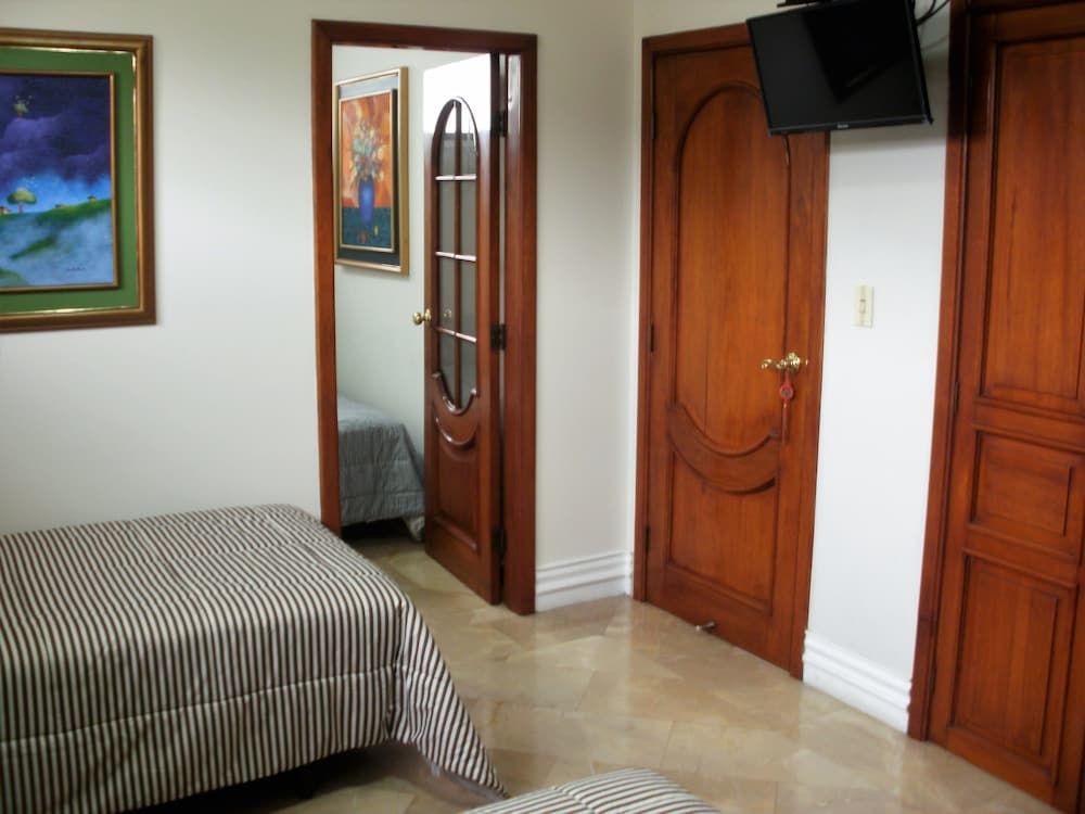 Economy Single Room