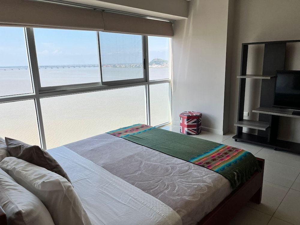 Family Apartment, 2 Bedrooms, 2 Bathrooms, River View