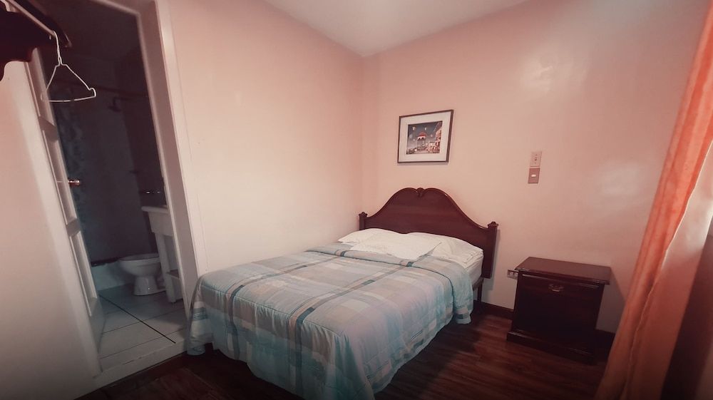 Hotel Chat Noir Cuenca Standard Twin Room 3