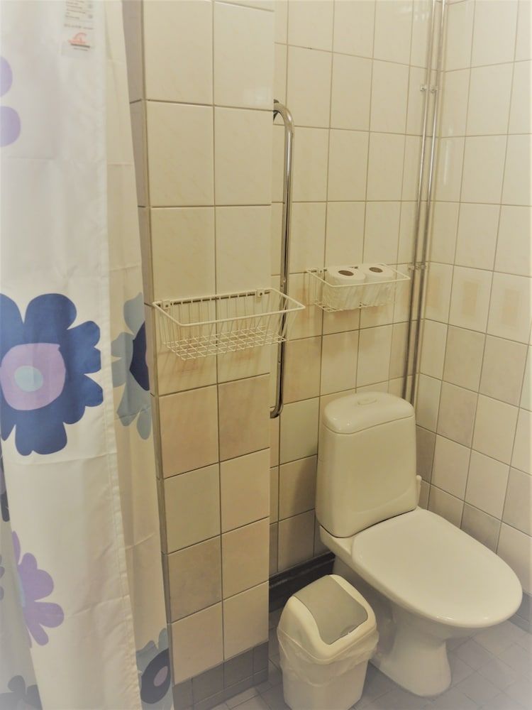 Tuukkalan tila B & B Twin Room, Shared Bathroom, Garden View 3