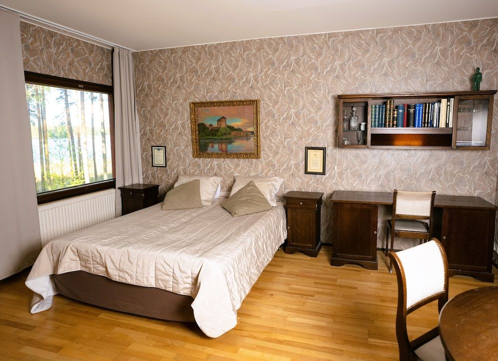 2-bedroom Vintage suite with sauna
