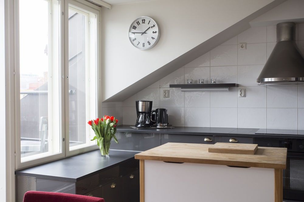 2ndhomes 2BR Penthouse with Balcony and Sauna Deluxe Penthouse (with Sauna and Balcony) 9