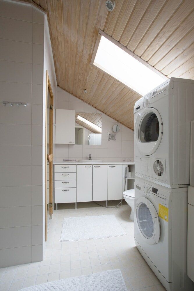 2ndhomes 2BR Penthouse with Balcony and Sauna Deluxe Penthouse (with Sauna and Balcony) 13