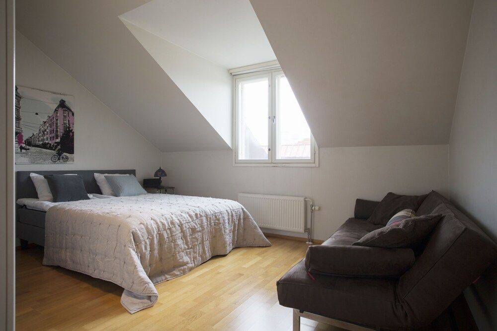 undefined 2ndhomes 2BR Penthouse with Balcony and Sauna 9