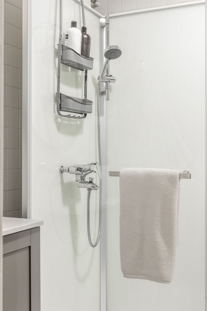 Scandinavian Apartments Lönnrotinkatu Comfortable City Home with 2 Bedrooms 12