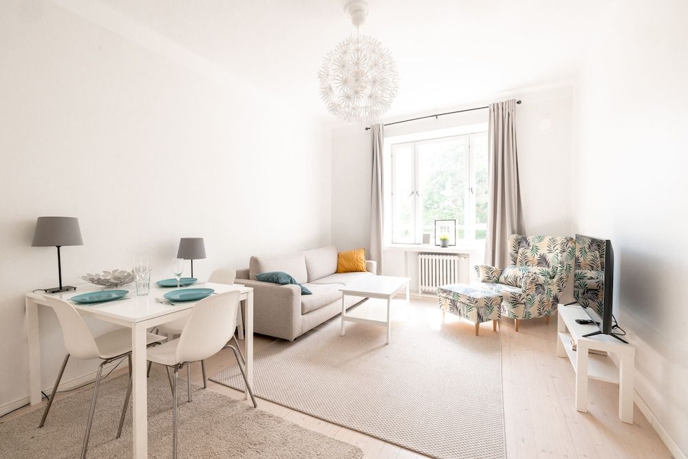 undefined 2ndhomes Beautiful & Modern 1BR Home with Central Location