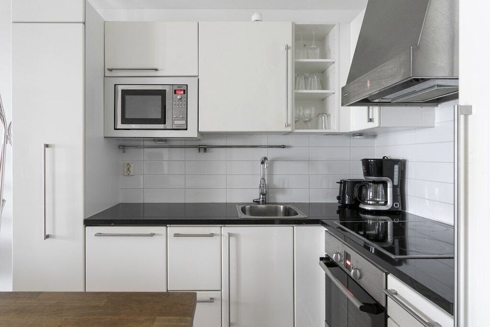 undefined 2ndhomes 1BR apartment in Kamppi Center with Sauna and Balcony 2