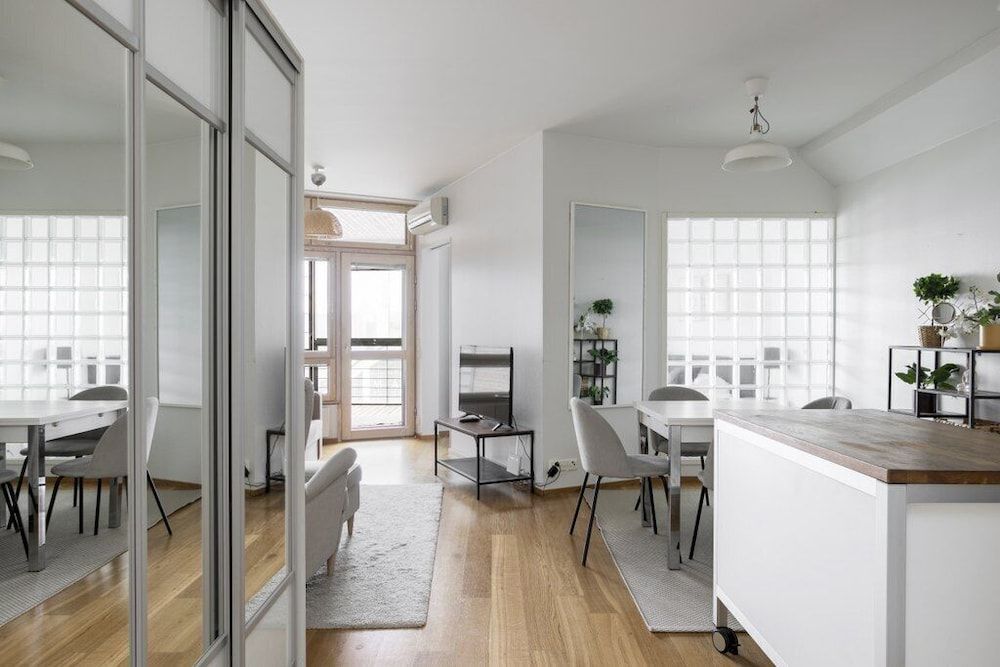 undefined 2ndhomes 1BR apartment in Kamppi Center with Sauna and Balcony 9