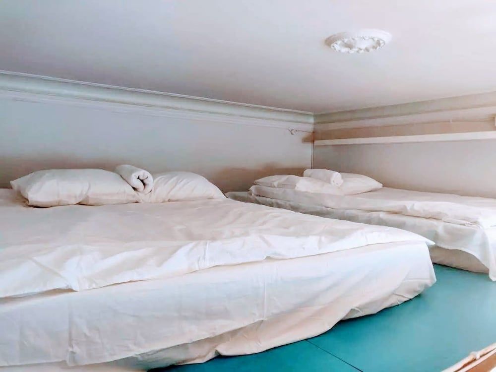 undefined Helsinki city centre studio & loft 4