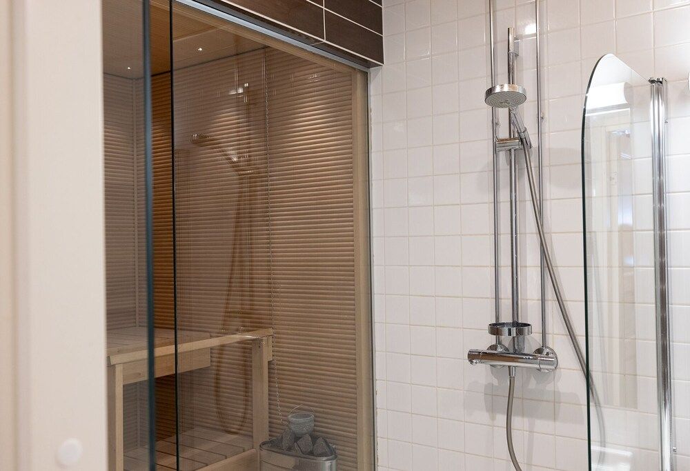 2ndhomes Beautiful 94m2 2BR Home w Sauna Deluxe Apartment 13