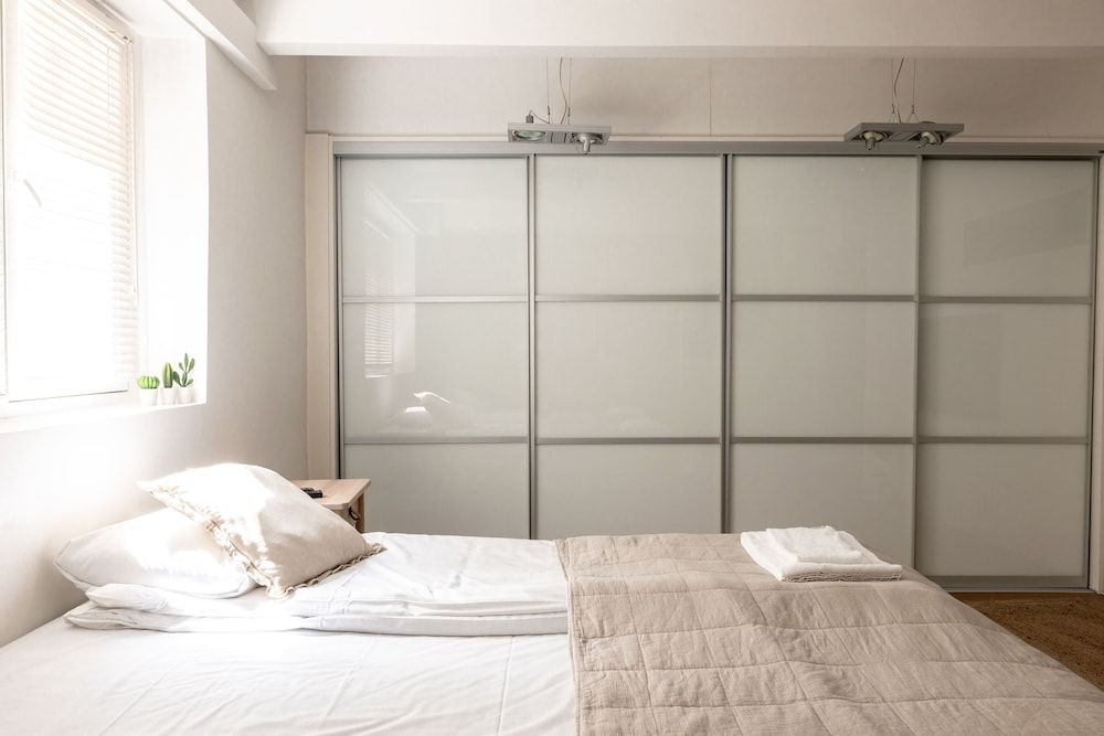 2ndhomes Unique 2-Story Home with Spa Premium Apartment 12