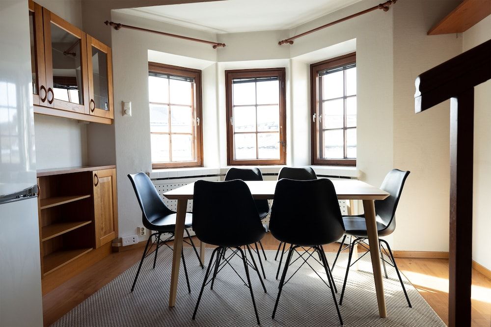 undefined 2ndhomes 2-Story Penthouse w Balcony 6