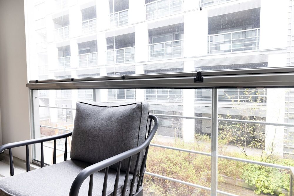 2ndhomes Central 1BR Apartment w Balcony Business Apartment 17