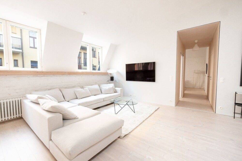 2ndhomes Luminous 2BR Loft House w Sauna Luxury Apartment 19